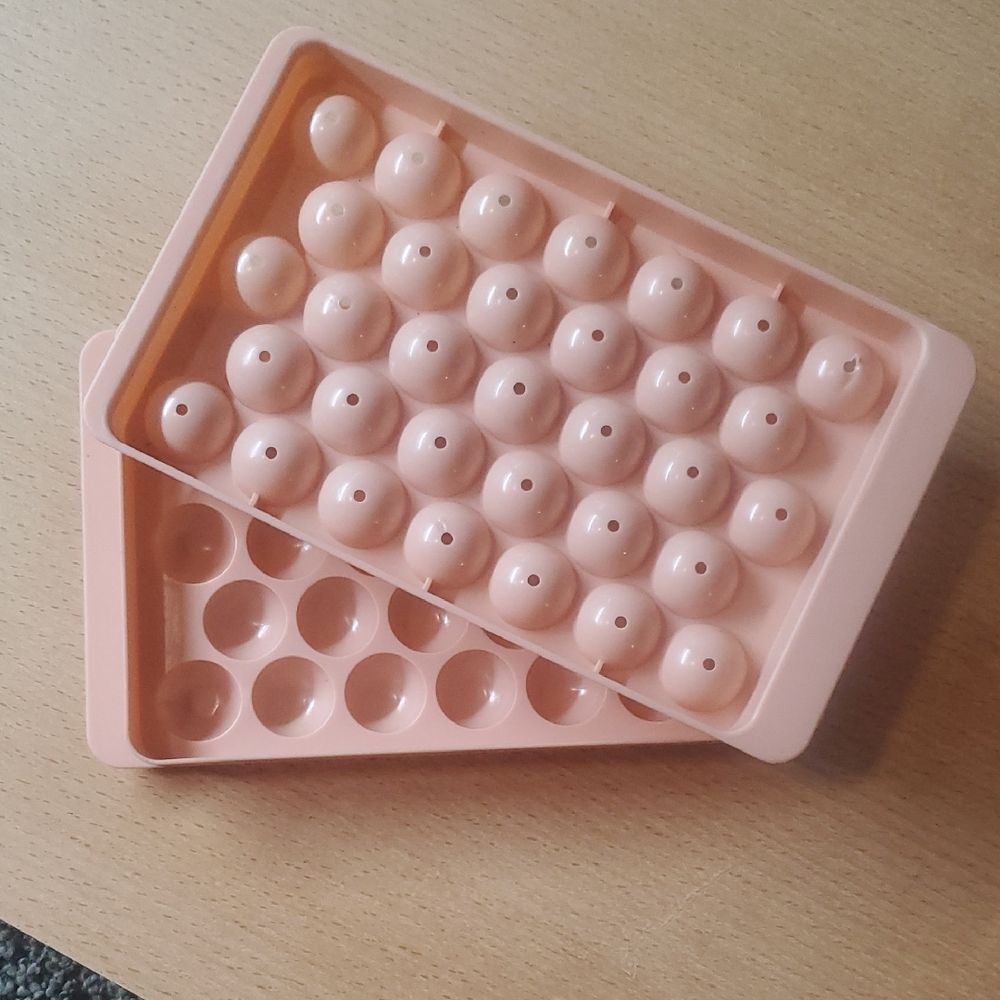 Pink Plastic Candy Mold Tray 🌏5/$10🌏
